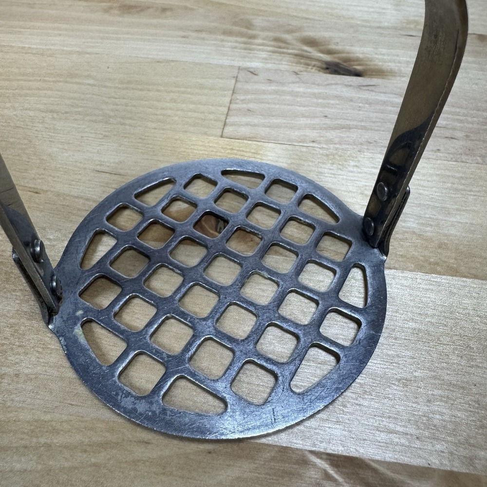 Vtge Flint Stainless Steel 9.25" Hand Potato Masher Sturdy Composite Handle USA - Picture 5 of 10